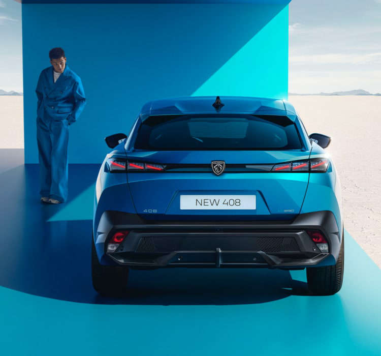 Peugeot 408, вигляд ззаду