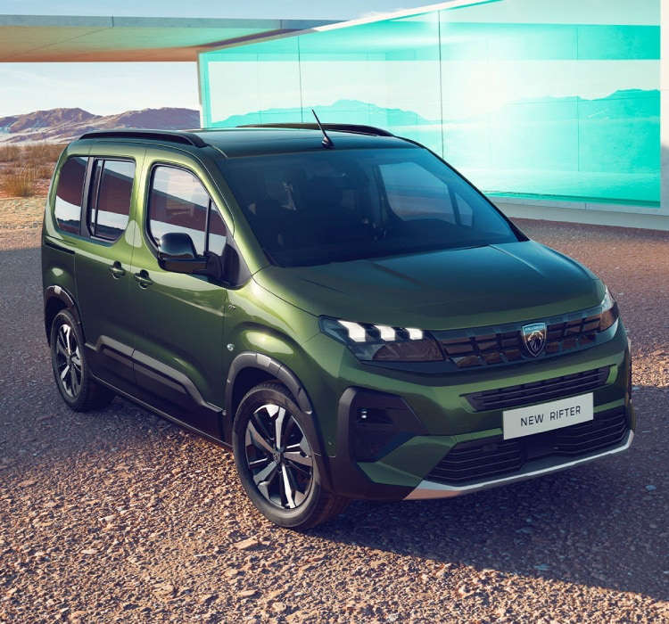 Peugeot Rifter, вигляд спереду з правого боку