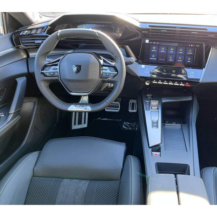 Peugeot 408 1.6 PureTech 215 АКПП-8 GT 2025